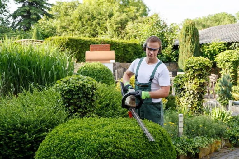 The Best Way to Market a Landscaping Business (It Depends on Two Numbers)